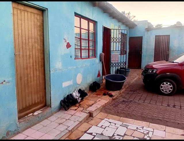 2 BEDROOM HOUSE FOR SALE IN MOHLAKENG